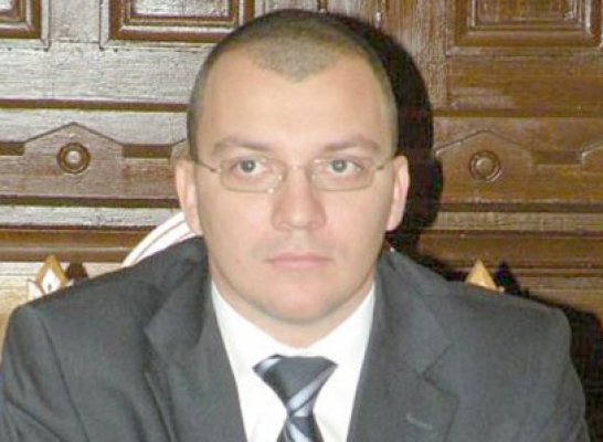 Mandat de arestare emis în lipsă, pe numele deputatului Boldea